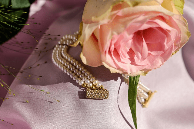 featured Jewellery Static Bg Img